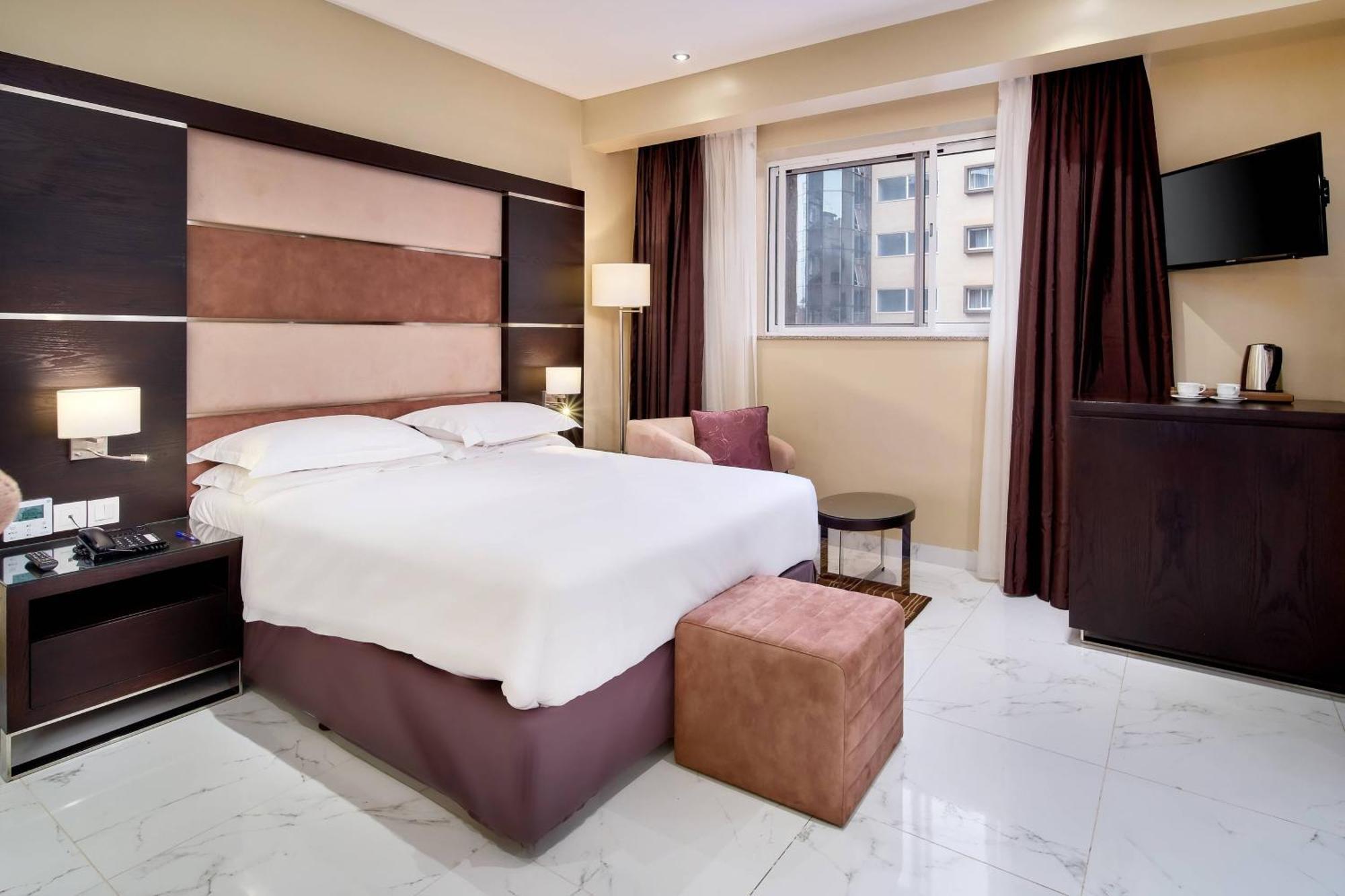 Protea Hotel By Marriott Kampala Skyz Exterior photo